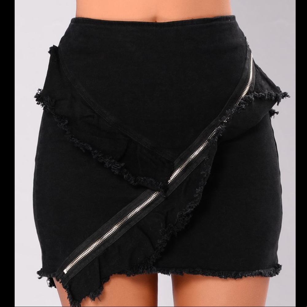 Fashion Nova Black Denim Zipper Ruffle Skirt - Picture 4 of 7